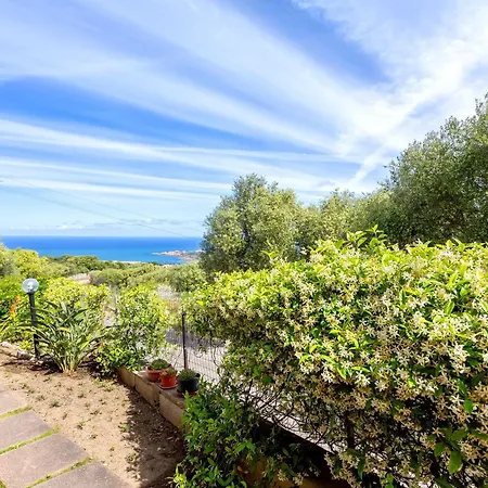 Prázdninový dům Sea View Isola Rossa 6 *