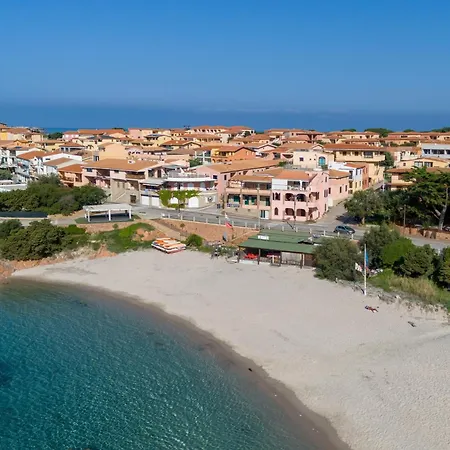 Sea View Isola Rossa 6 *